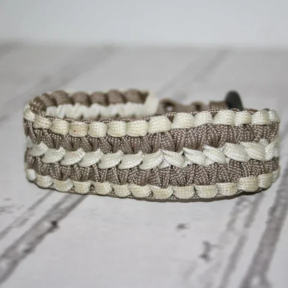 🤎 Men’s Tan + Brown Paracord Bracelet · 8