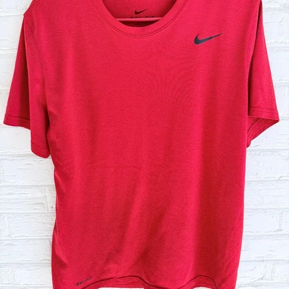 Nike Dri-Fit Red Short Sleeve Training‎ Tee Men's Size XL
