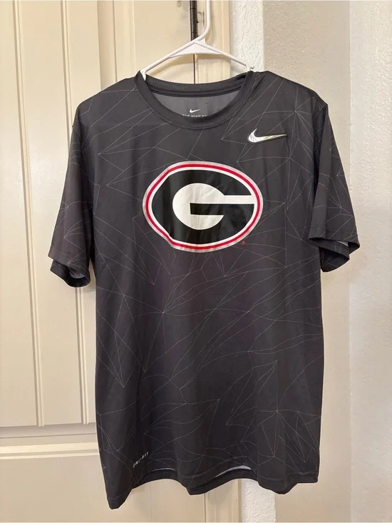 Nike Dri-FIT Georgia Bulldogs Athletic Cut Tee Large UGA Black‎