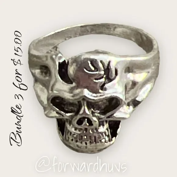 Bundle Sale 3 for $15 | Silver Tone Skull Ring Size 10