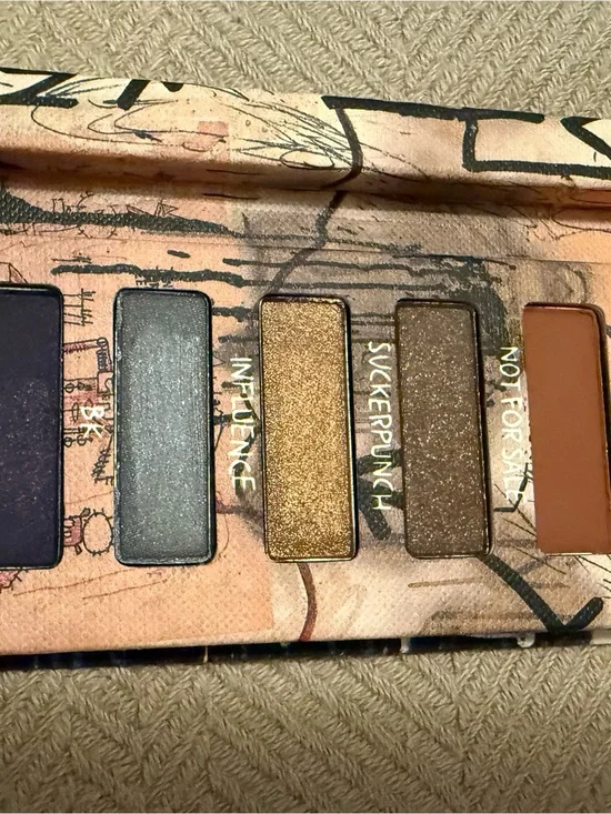 Urban Decay Single Eyeshadow - Suckerpunch Gold Shimmer