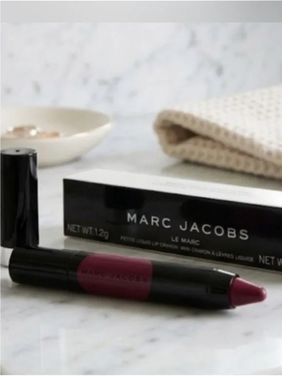 Marc Jacobs Le Marc Lip Crayon - Deep Berry Pink