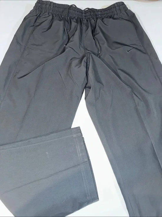 Nike Charcoal Grey Men’s Drawstring Track/ Windbreaker pants size XL