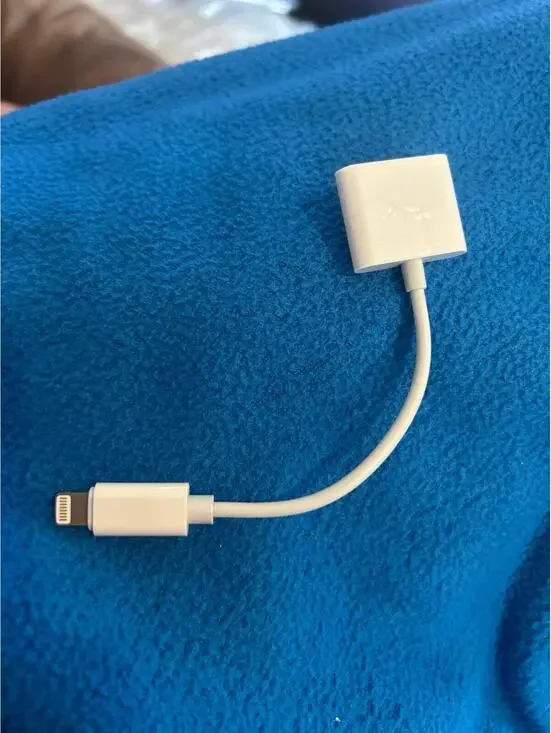 C480  adapter for iPhone splitter headset charger white