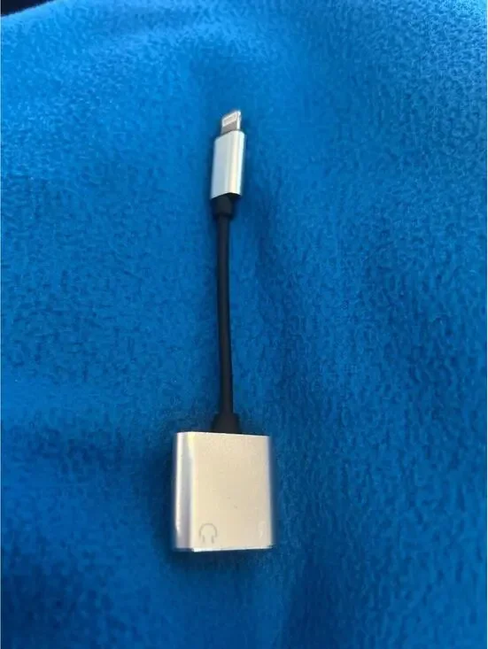 C482 adapter for iPhone splitter headset charger silver