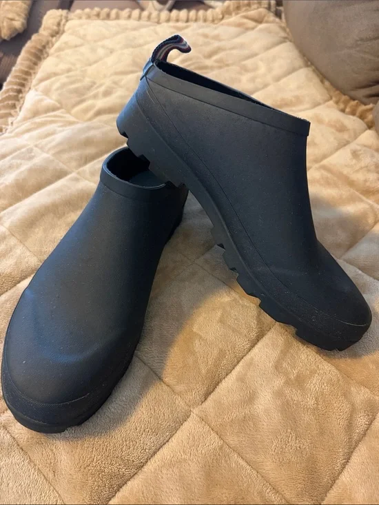 SeaVees Matte Black Bodega Waterproof Slip-On Rain/boat Clogs