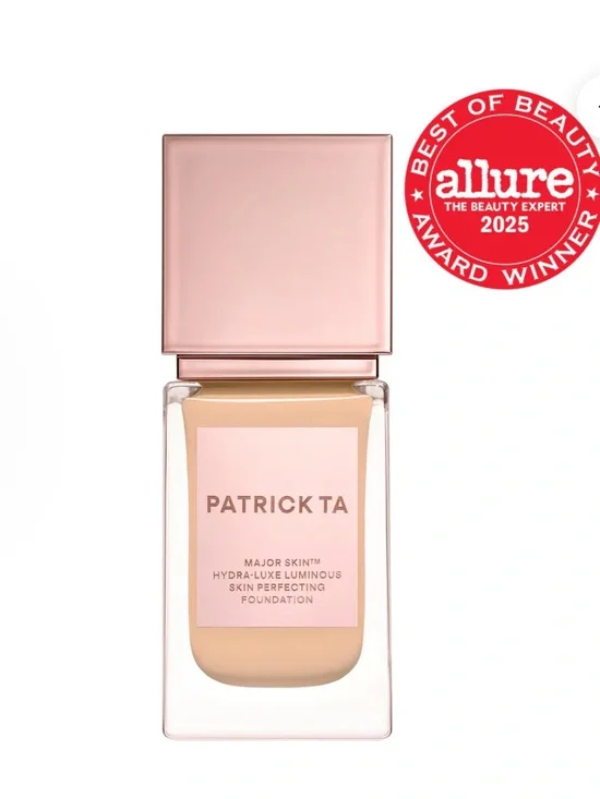 Patrick Ta 8 Golden Major Skintm Hydra-Luxe Luminous Foundation