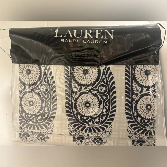 Ralph Lauren Lauren Navy and White Paisley Duvet Cover