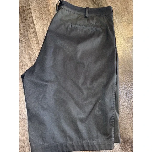 Nike Golf Standard Fit Shorts DRI-Fit Flat Front Black Size 38