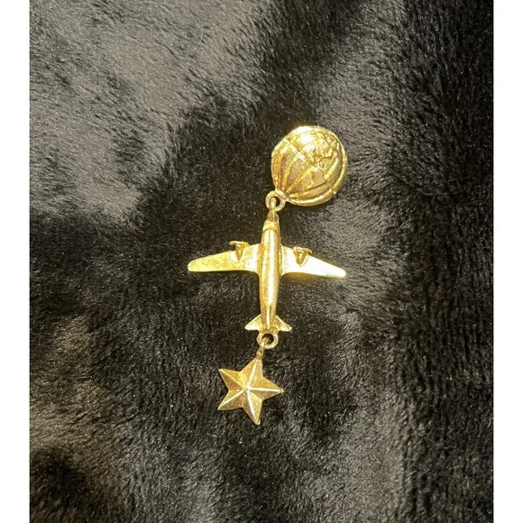 Vintage Gold Tone Earth, Airplane & Star Dangle Pin / Tie Tack Approx.‎ 2.25 