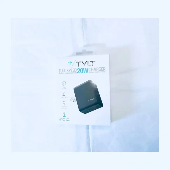 NEW TYLT Pull Speed 20W Wall Charger USB-C Port Foldable AC Prong NIB