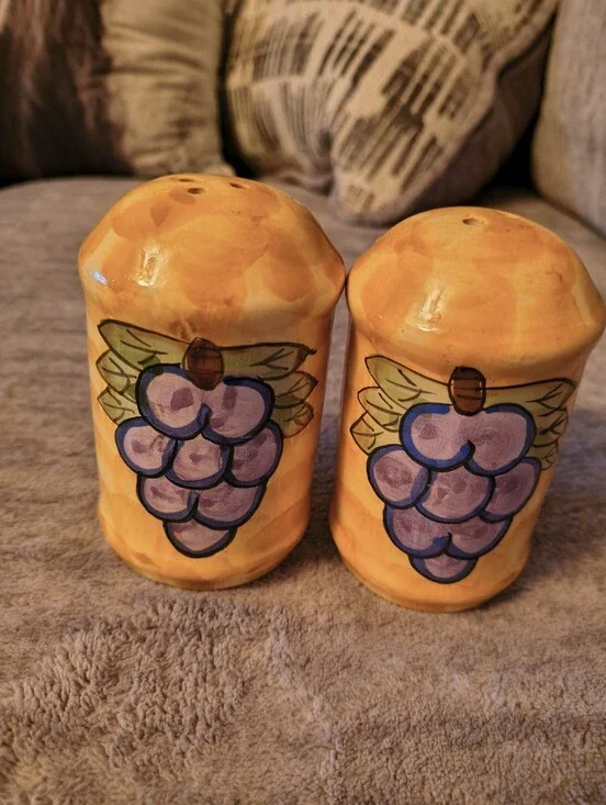 Hand-Painted Ceramic Grape Salt & Pepper Shakers – Yellow and Purple