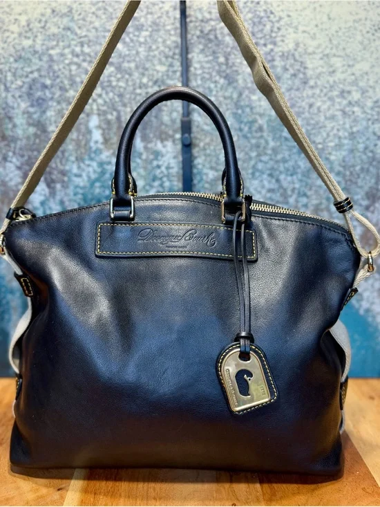 Dooney & Bourke Late 2000s Collector’s Retired Juliette Satchel VGUC