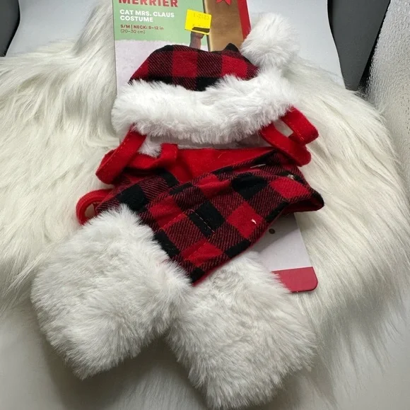 🩷5/$10 Red and Black Plaid Cat  Winter Set