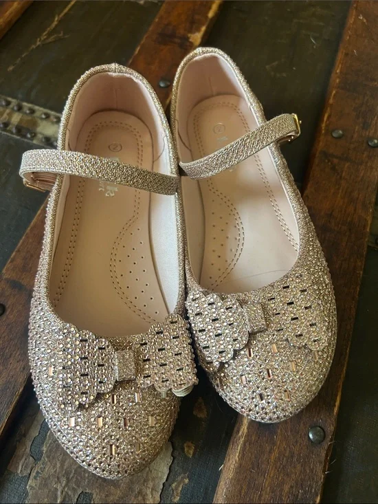 Link Kids Sparkle Mary Jane Flats in Rose Gold; kids size 2