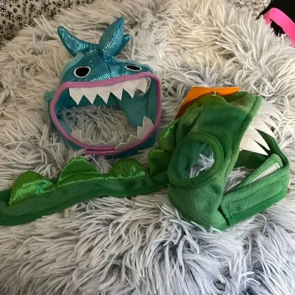 2x cat headpieces nwt dinosaur & shark/piranha fish
