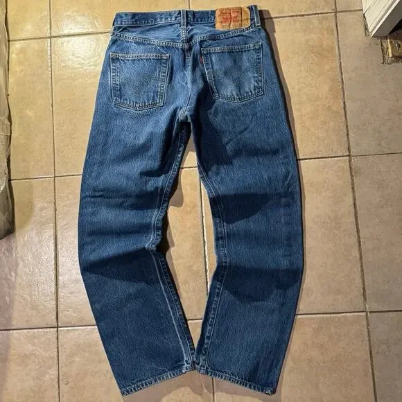 VIntage Levi’s y2k 505 Blue cotton jeans Size 34x36 in mens relaxed fit