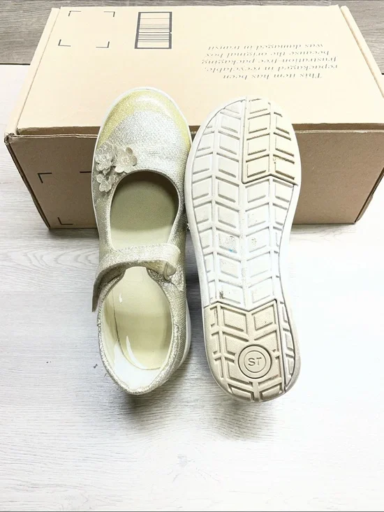 Stride Rite Girls' Glitter Mary Janes in Pale Gold #433
