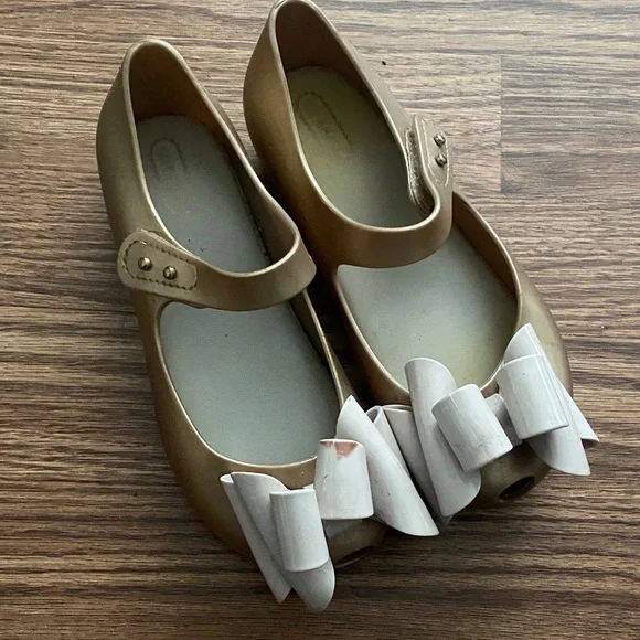 Mini Melissa Gold Girls Bow Jelly Mary Jane Shoes with White Bows