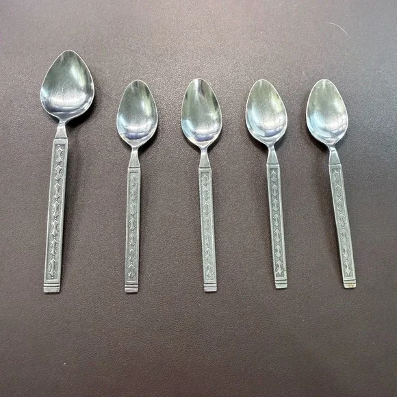 Douglass Korea Stainless Steel Flatware Spoons Geometric Pattern Set‎ of 5
