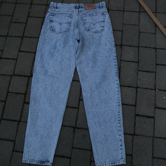 Vintage 1990 Levi's 550 Acid Wash Jeans 33x33 Light Wash Red Tab USA Made