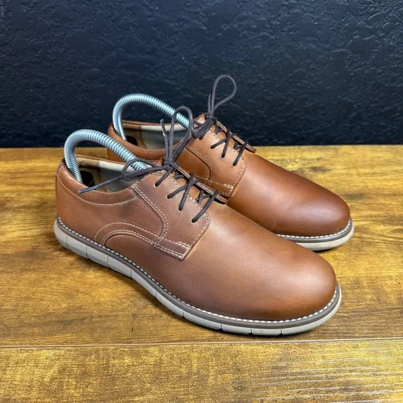 Johnston & Murphy XC4 Prentiss Brown Leather Plain Toe Oxford Boys Size 5M
