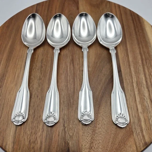 Set Of 4 Oneida Community Silverplate Silver‎ Shell Soup Spoons