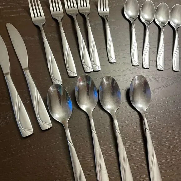 Cambridge Mercado Sand Extra Flatware Pieces