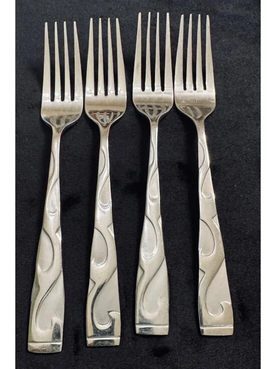 4 Oneida TUSCANY Forks Stainless Steel Scrolls