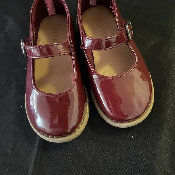 Old Navy Little Girl Patent Leather Mary Jane Burgundy Shoes Size‎ 7 Kids