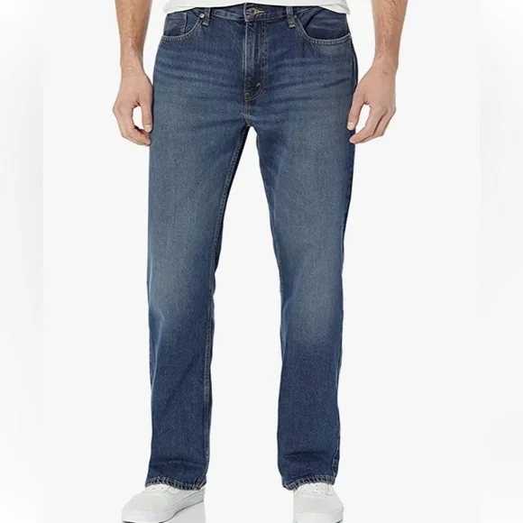 (B51) Signature Levi’s Strauss Relaxed Fit Flex Performance Jeans, Sz 30x30, NWT