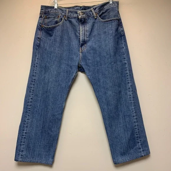 Levi's 505 Regular Fit Jeans Mens 38x30 Blue Excellent Medium Wash Straight Leg