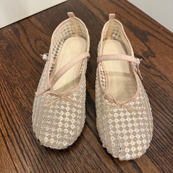 Zara Pink Lace Mary Jane Ballet Flats