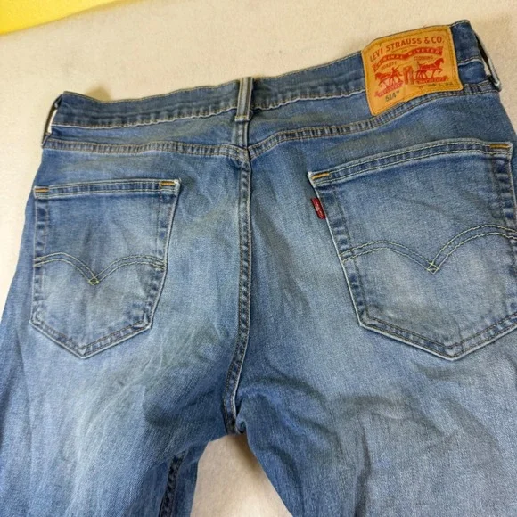 Levis 514 Straight Fit Mens Jeans Blue Medium Wash 34x32 Denim Pants