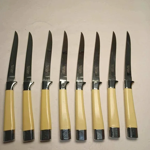 Vintage Carvel Hall Stainless‎ USA Steak Knives Set of 8 Dinner Knives MCM