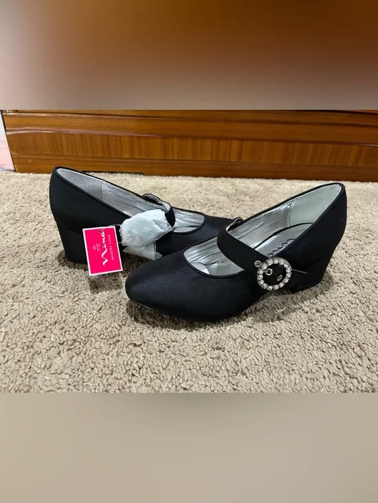 Nina Black Dress Shoes Little Girls Size 2 Low Block Heel Rhinestone Buckle Foam