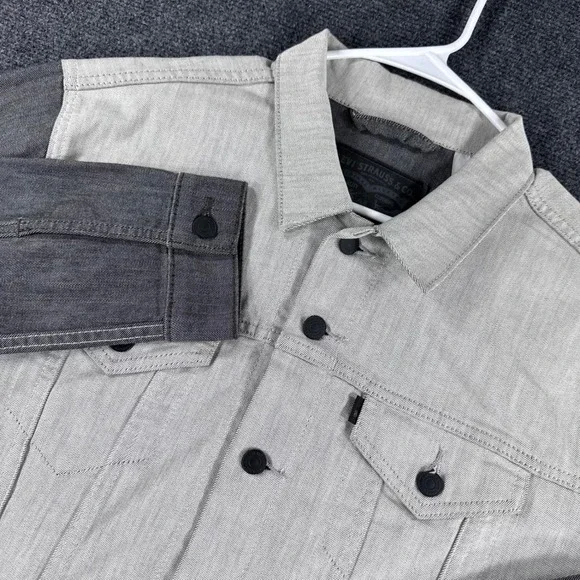 Levi's Trucker Jacket Mens M Medium Grey Two Tone Colorblock Denim Coat
