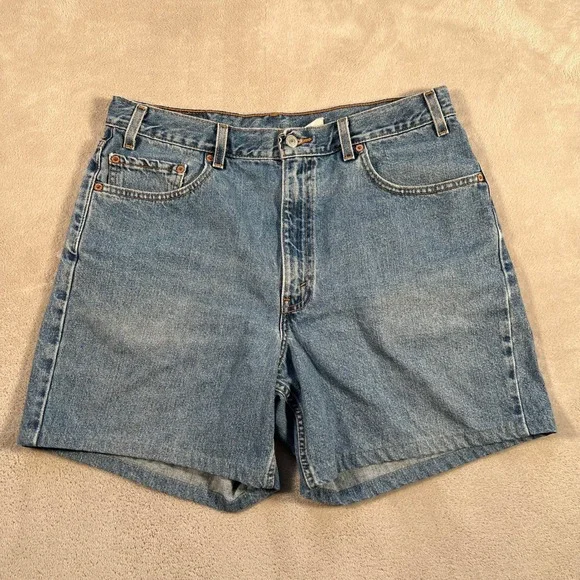 Vintage Levis 550 Relaxed Fit Denim Shorts Mens 34 Medium Wash Blue Cotton 90s