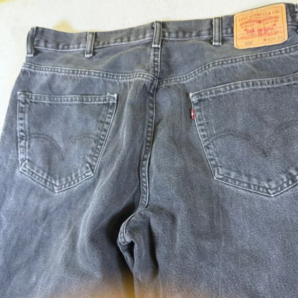 Levis 550 Relaxed Fit Tapered Leg Jeans Mens 40x34 Faded Black Denim 5-Pocket