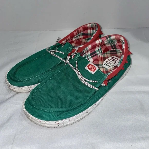 Hey Dude Juinior Size J4 Big Kids Wally Holiday Elf Green and Red Shoes