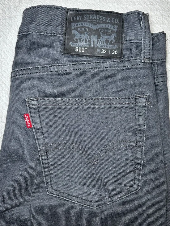 Levi's 511 Slim Jeans in Charcoal Black