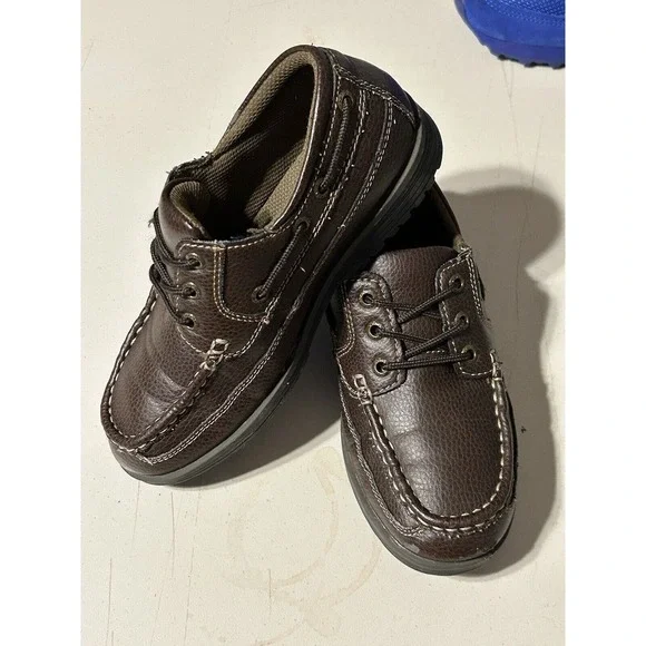 Sperry Boat Shoes Boys 4.5M Brown Shoal 3 Eye YB40398A Nautical Loafers
