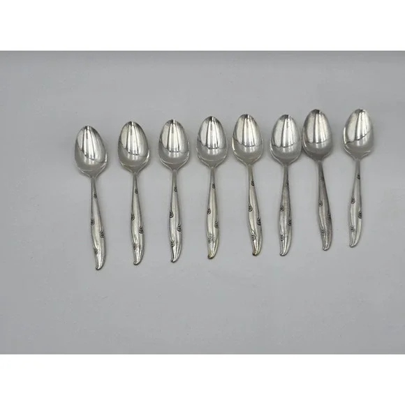Oneida Community Silver Flower Silverplate Spoons Teaspoons Vintage Set Of 8