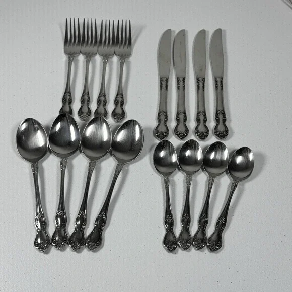 Easterling Valhalla Stainless Flatware Set‎ 16 Pieces Fork Knife Spoon Vintage