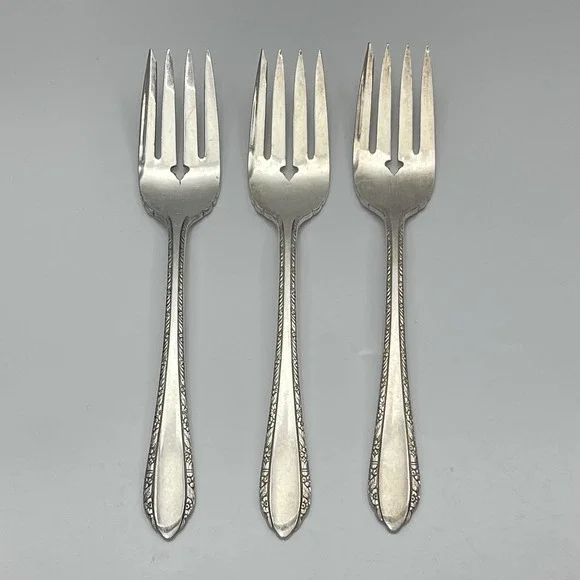 Vintage 1935 Tudor Plate by Oneida Community Madelon Pattern Salad Forks Set 3