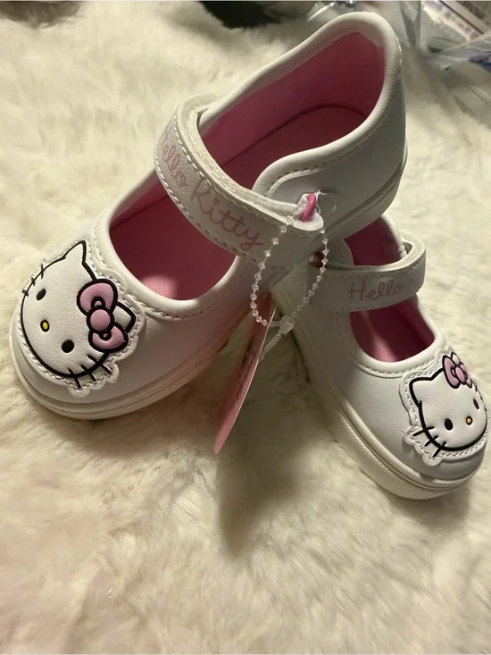 Hello Kitty White & Pink Mary Jane Kids Shoes size 10