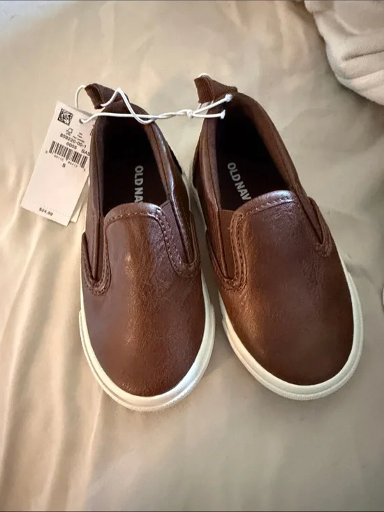 NEW W TAG. Old Navy Brown Slip-On Kids Sneakers with White Soles