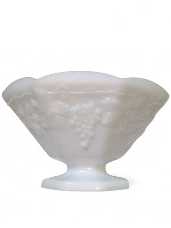 Vintage Milk Glass 9