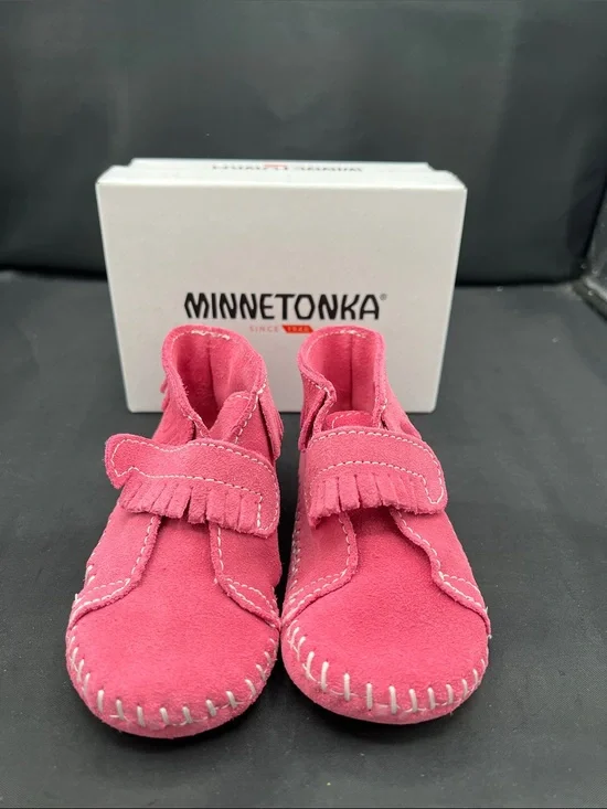 Minnetonka Kids Pink Suede Fringe Moccasins