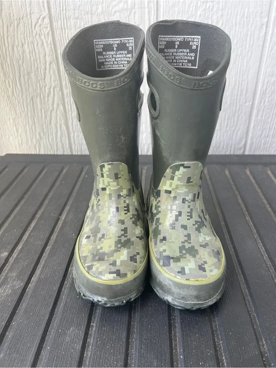Bogs Toddler Kids Size 9 Green Camo Waterproof Rain Boots